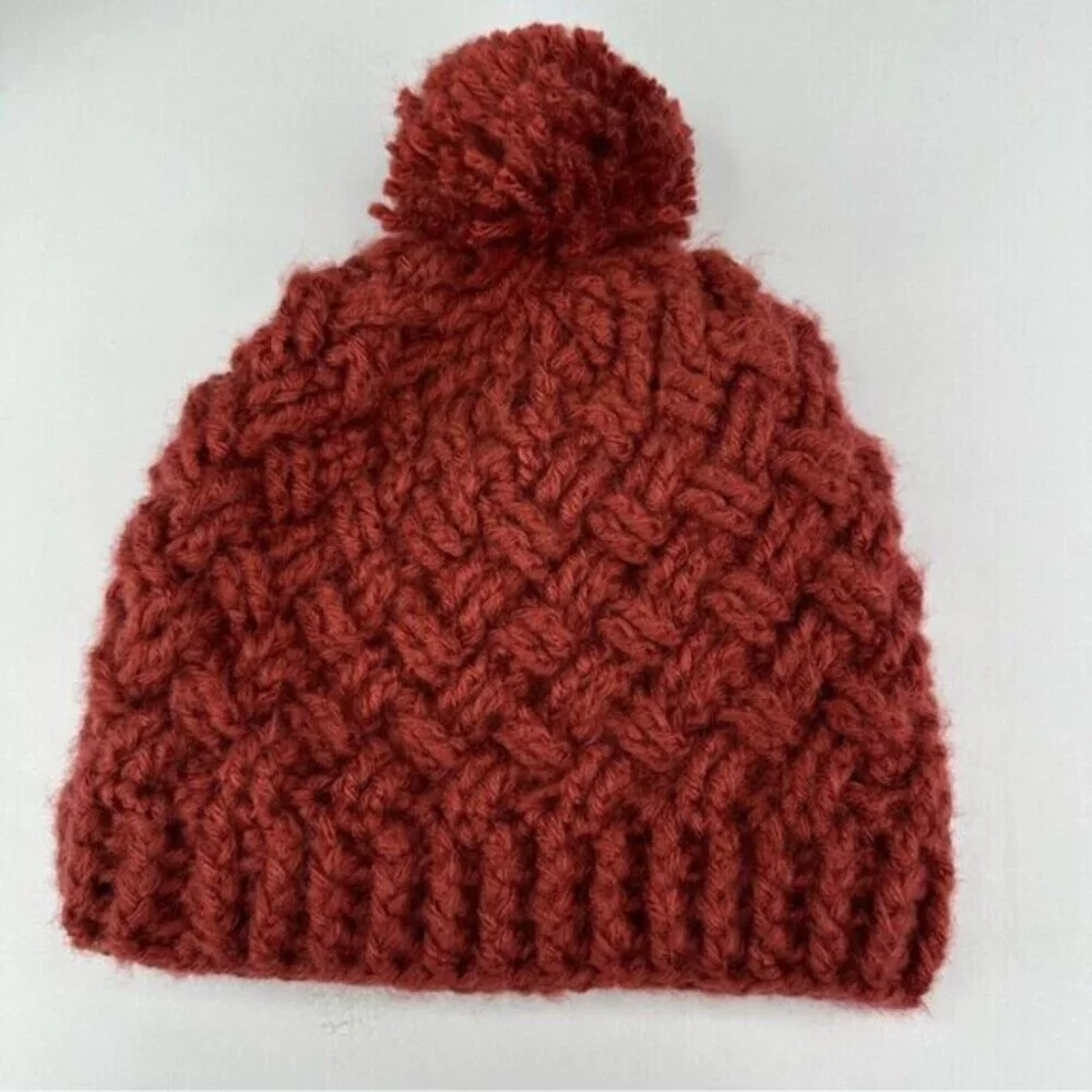 Created By Cyd Handmade Rust Red Basketweave Knit Pom Beanie Hat Women‎ NEW